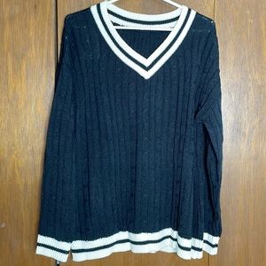 Womans Estampados Sweater - NEW